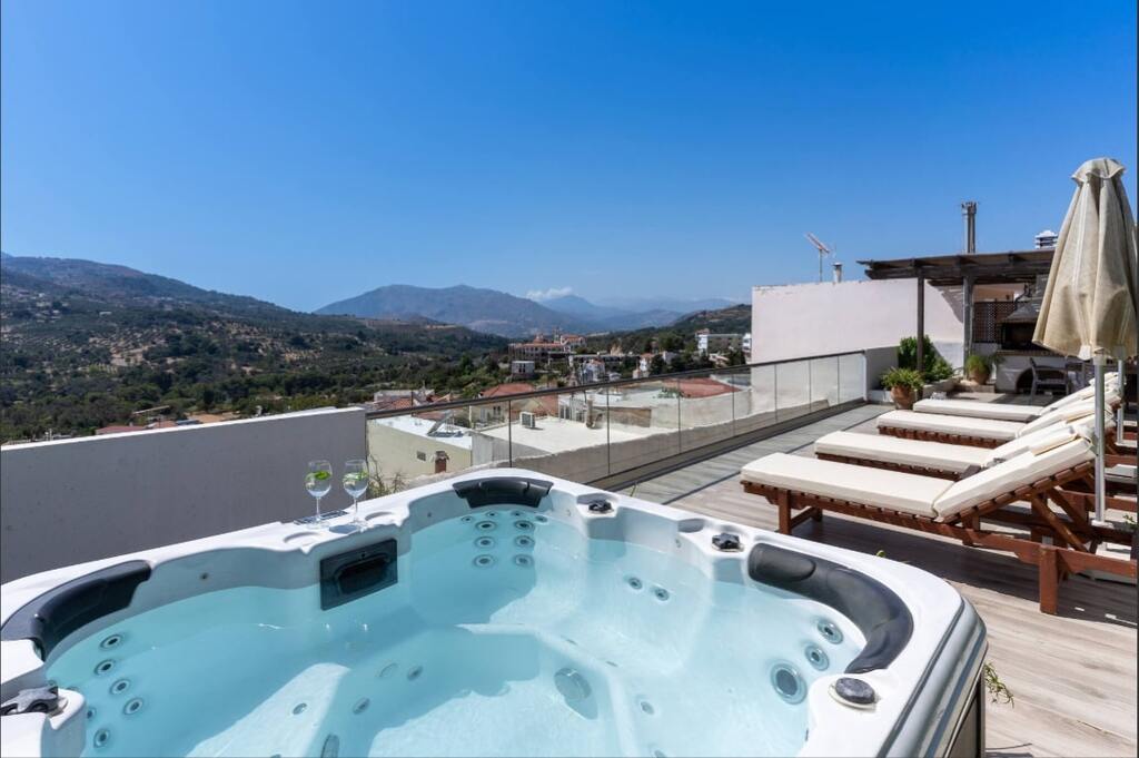 Вилла в Ираклионе, Греция, 160 м² - фото 1