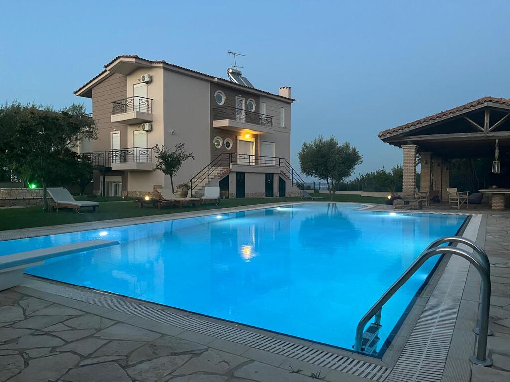 Вилла в Акрате, Греция, 350 м² - фото 1