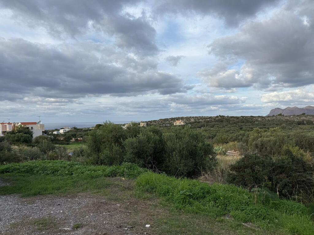 Земля в Ираклионе, Греция, 800 м² - фото 2