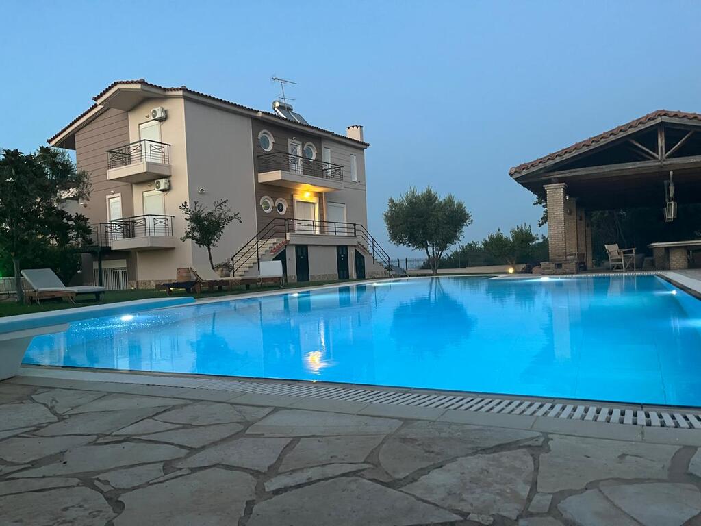 Вилла в Акрате, Греция, 350 м² - фото 2