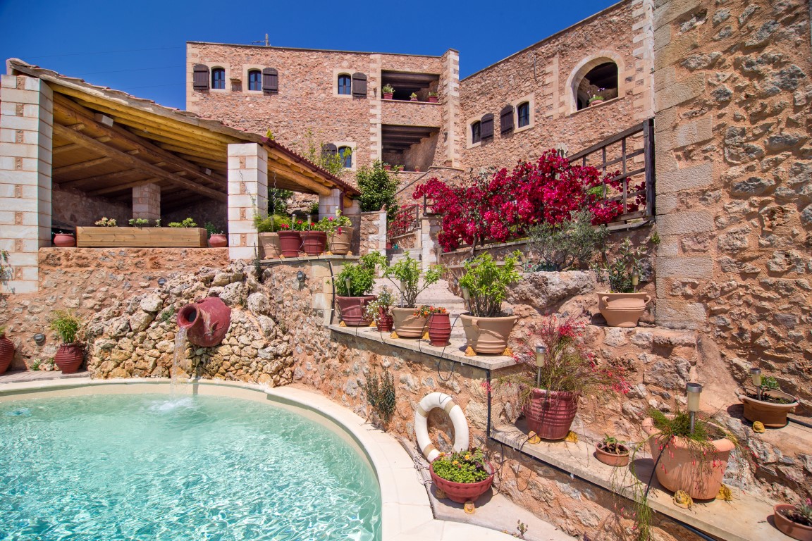 Отель, гостиница в Ираклионе, Греция, 520 м² - фото 2