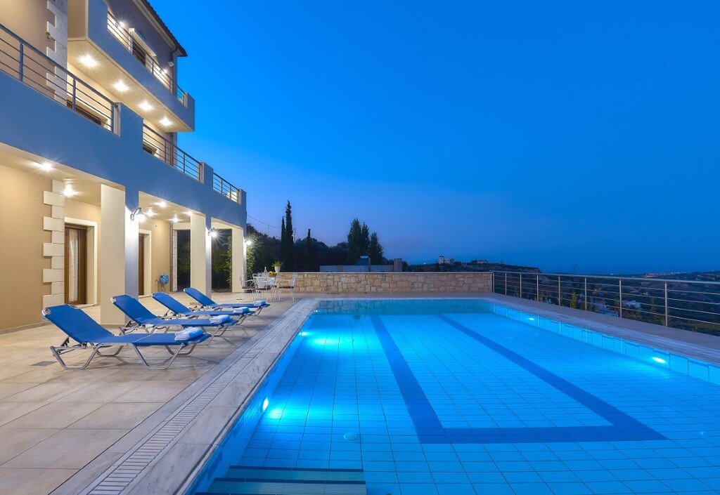 Вилла в Ираклионе, Греция, 380 м² - фото 3