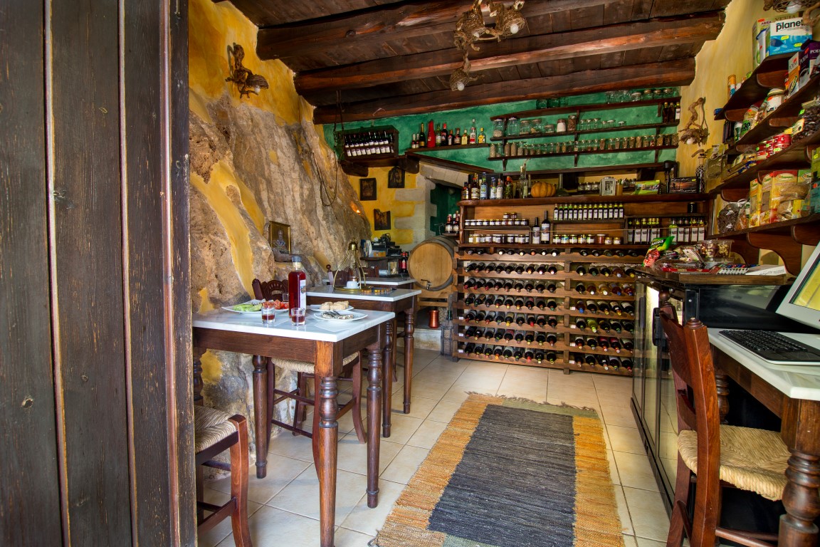 Отель, гостиница в Ираклионе, Греция, 520 м² - фото 8