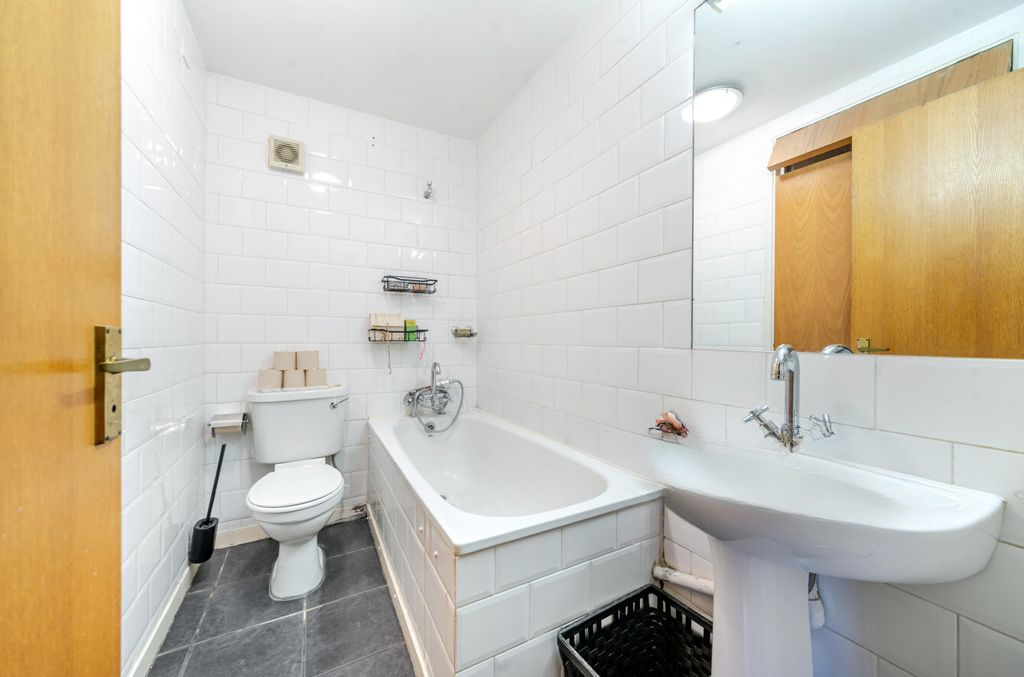 Квартира в Лондоне, Великобритания, 38 м² - фото 1