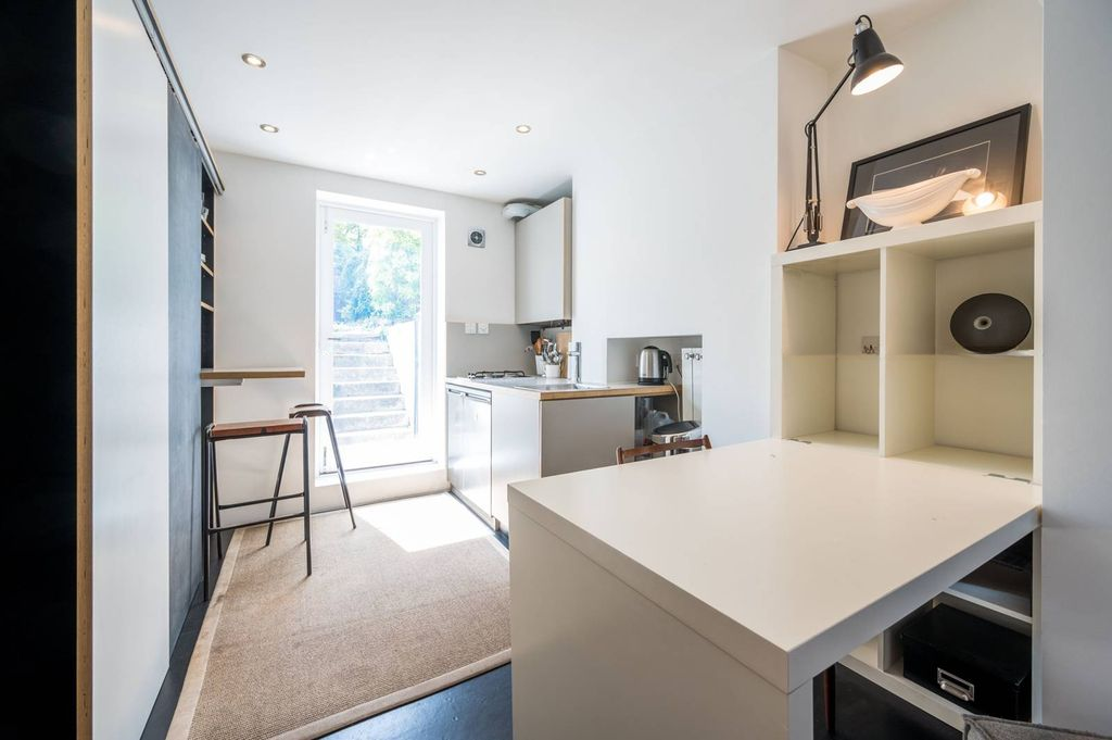 Квартира в Лондоне, Великобритания, 40 м² - фото 1