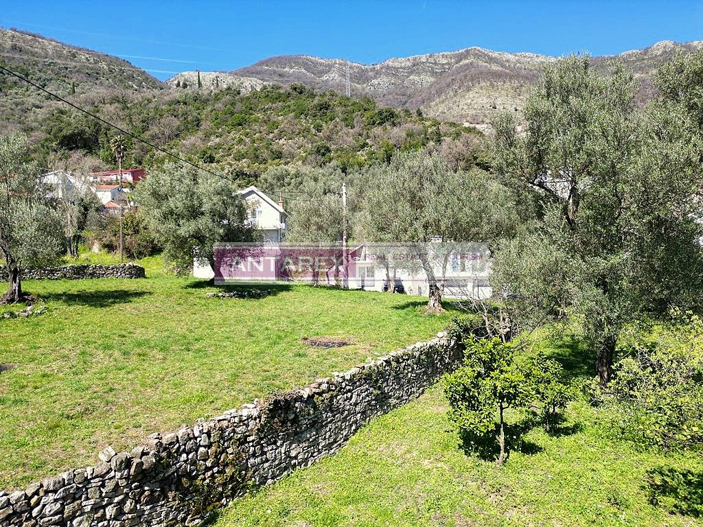 Земля в Каменари, Черногория, 657 м² - фото 3