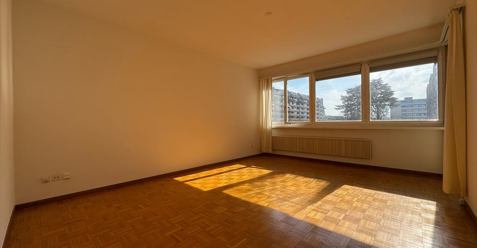 Квартира в Женеве, Швейцария, 68 м² - фото 1