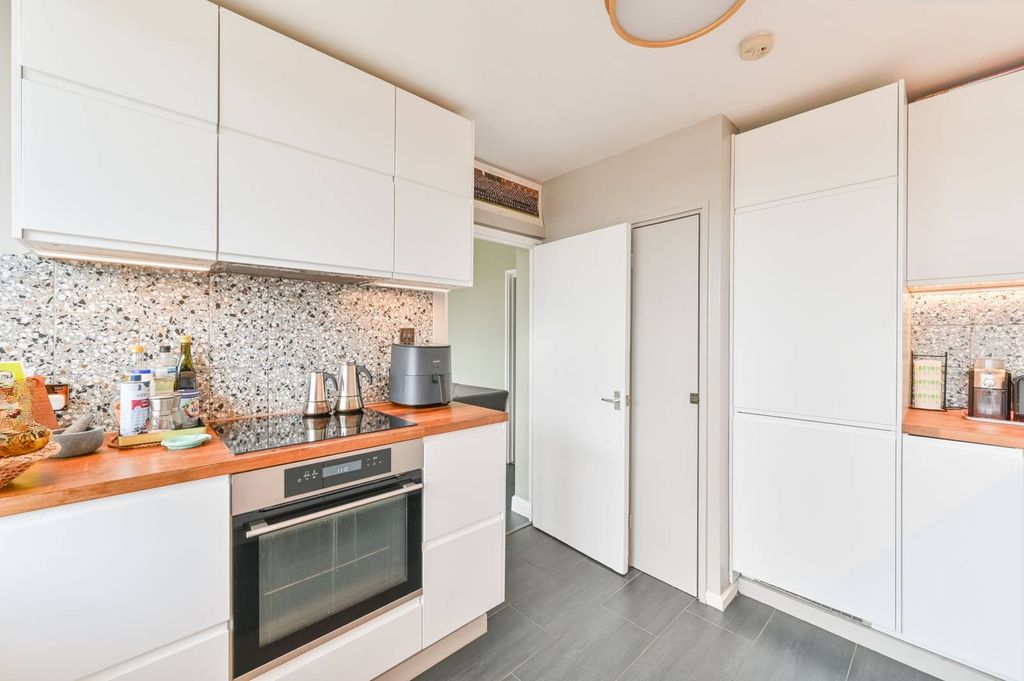 Квартира в Лондоне, Великобритания, 96 м² - фото 1