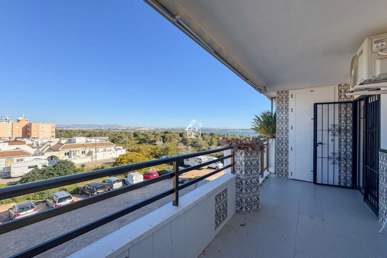 Апартаменты в Торревьехе, Испания, 75 м² - фото 1