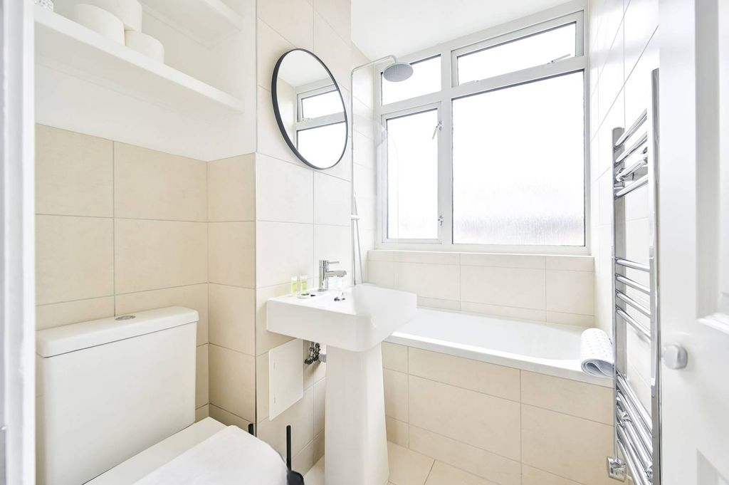 Квартира в Лондоне, Великобритания, 58 м² - фото 2