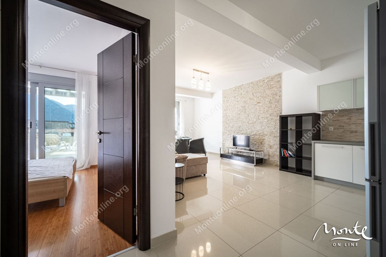 Апартаменты в Доброте, Черногория, 56 м² - фото 18