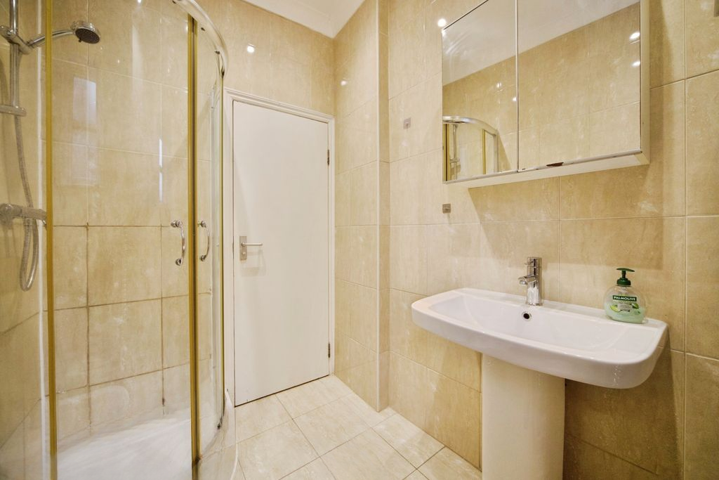 Квартира в Лондоне, Великобритания, 20 м² - фото 2