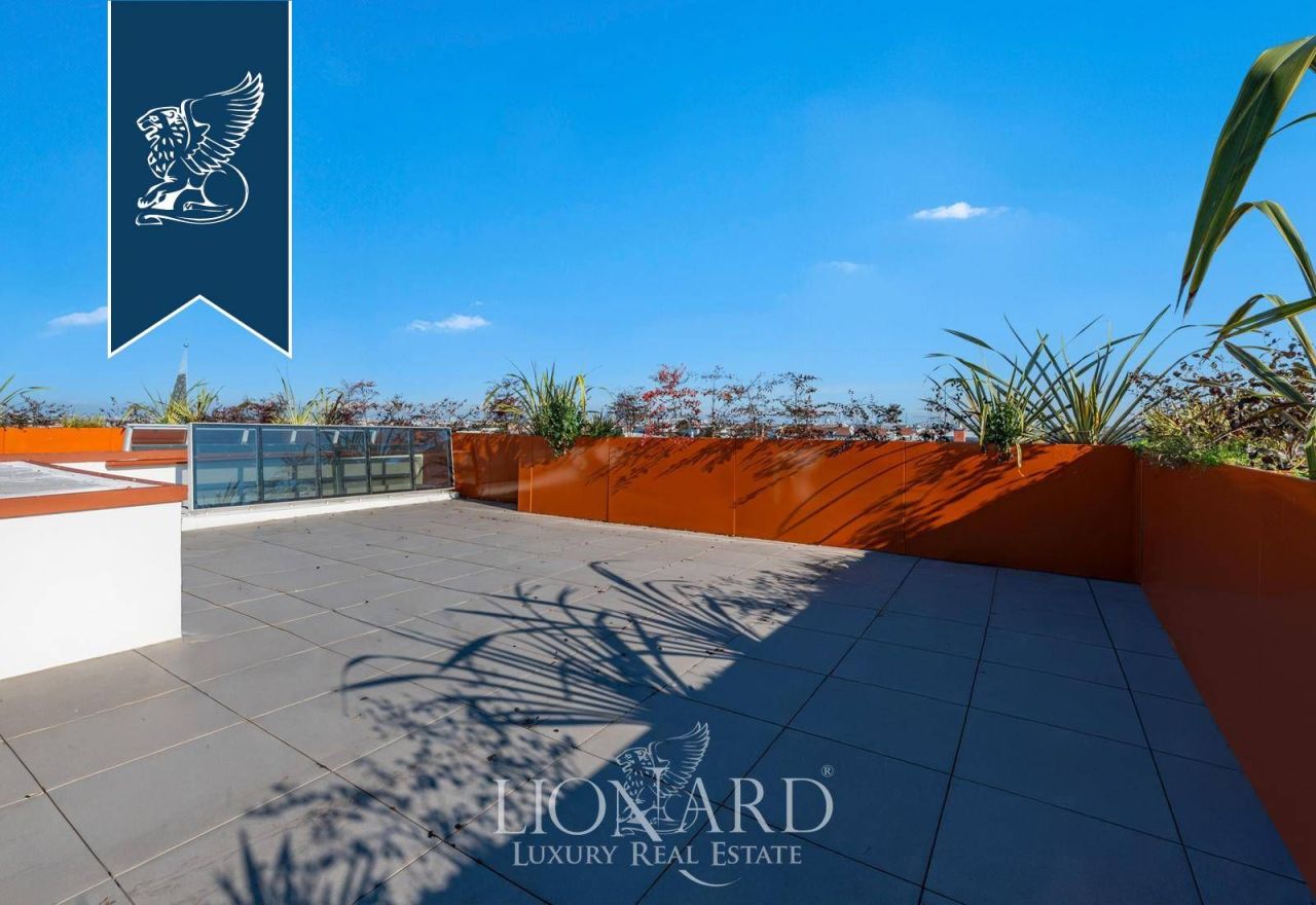 Апартаменты в Милане, Италия, 130 м² - фото 2