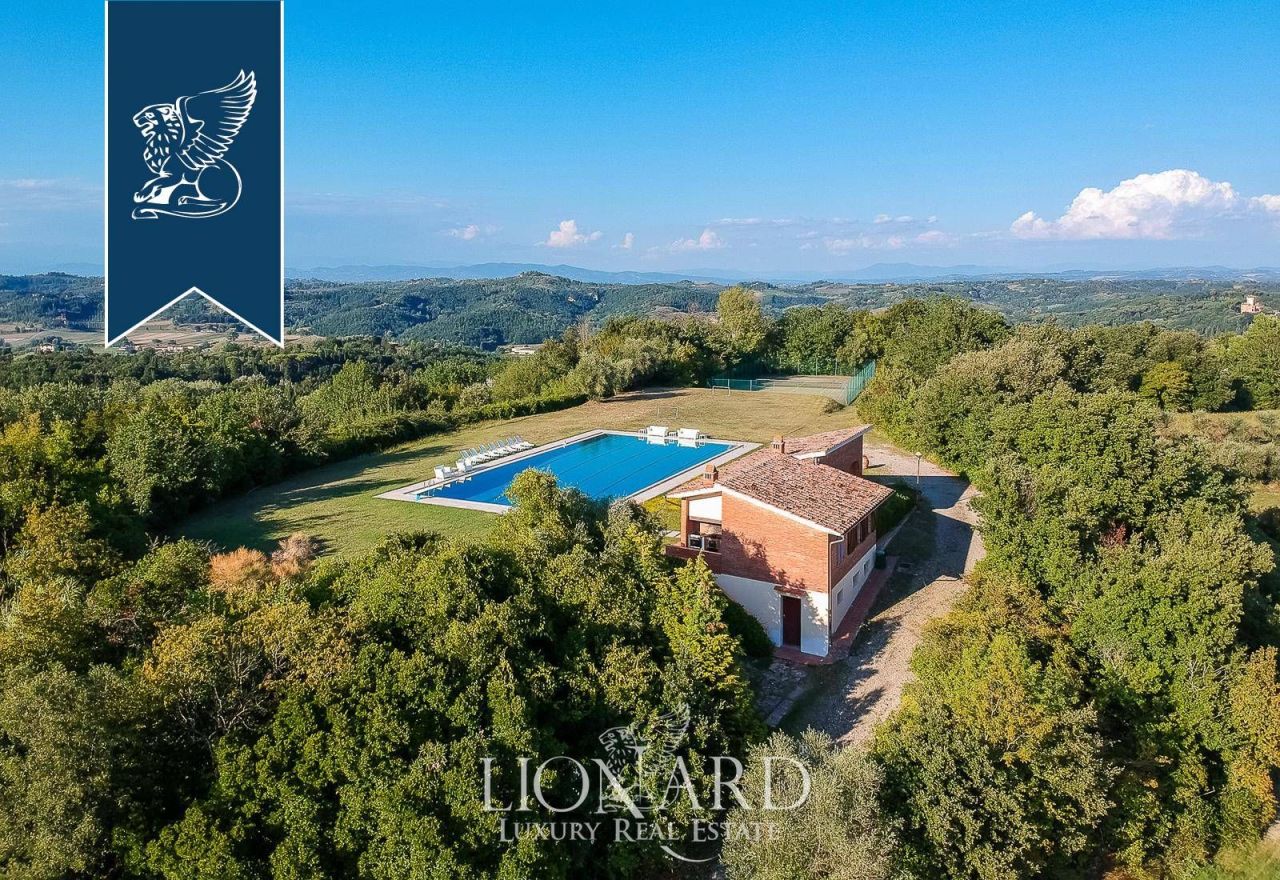 Ферма во Флоренции, Италия, 3 000 м² - фото 2