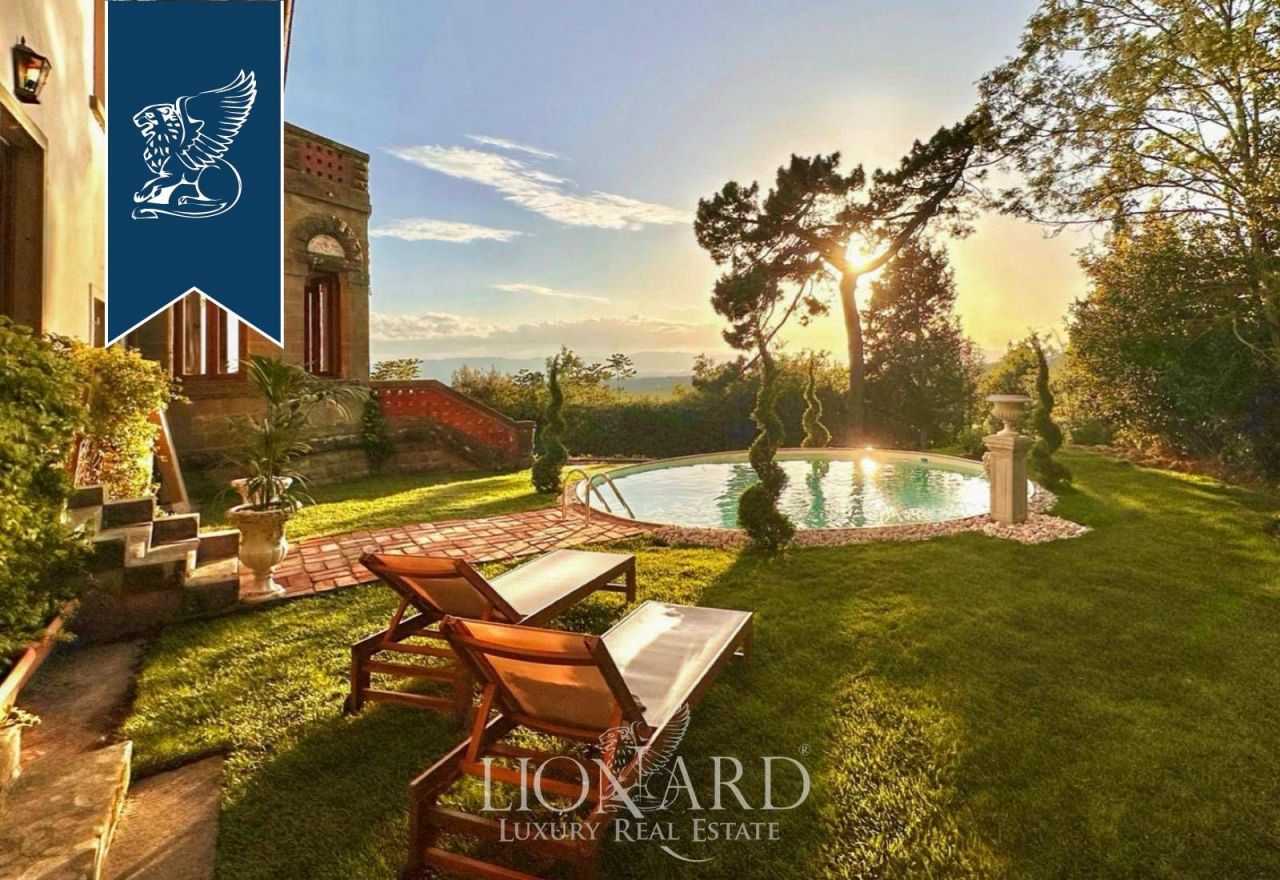 Вилла в Ареццо, Италия, 1 000 м² - фото 5