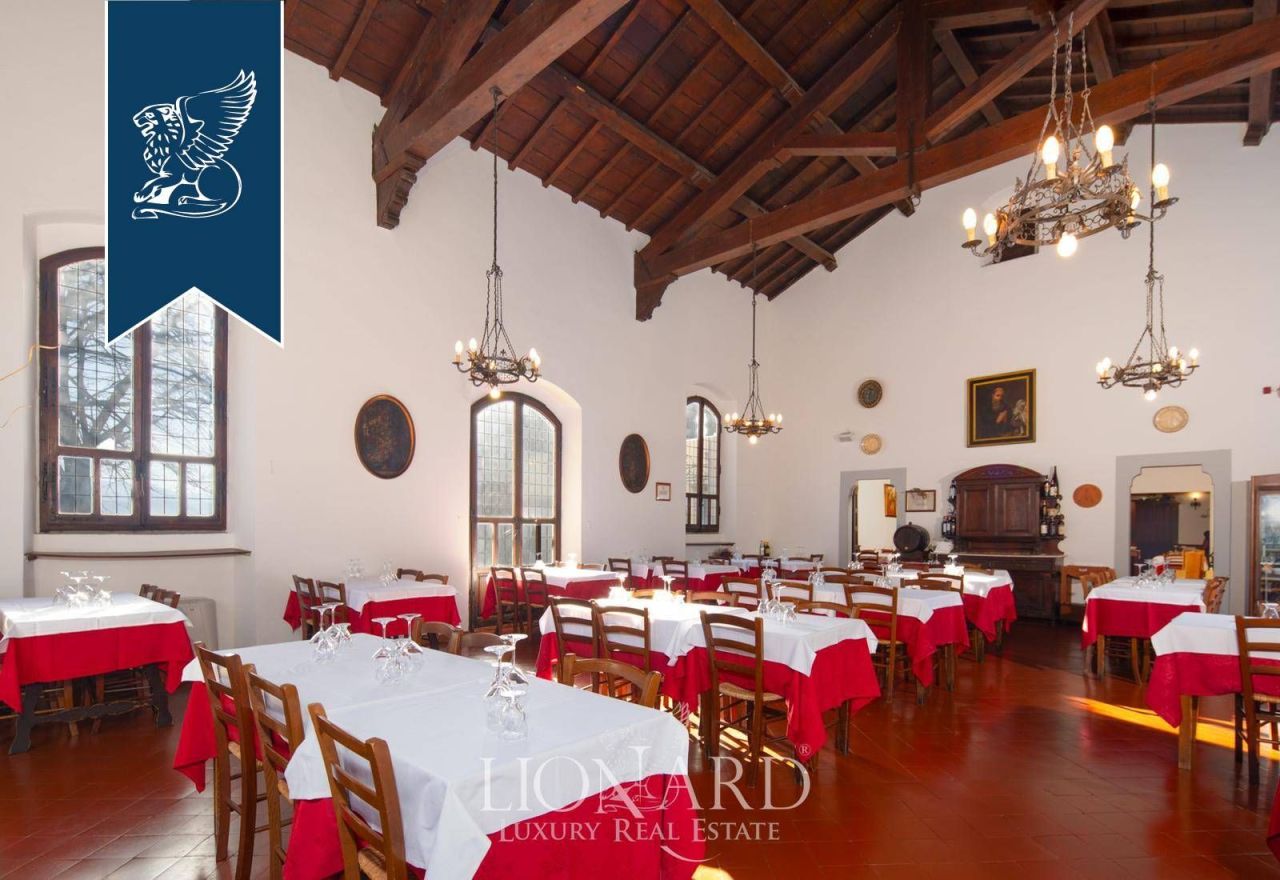 Отель, гостиница в Ареццо, Италия, 1 000 м² - фото 9