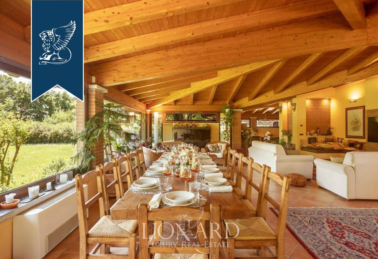 Вилла в Пьяченце, Италия, 1 000 м² - фото 9