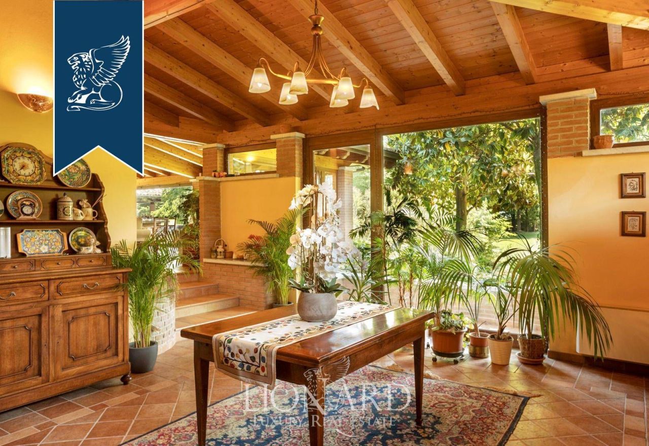 Вилла в Пьяченце, Италия, 1 000 м² - фото 10