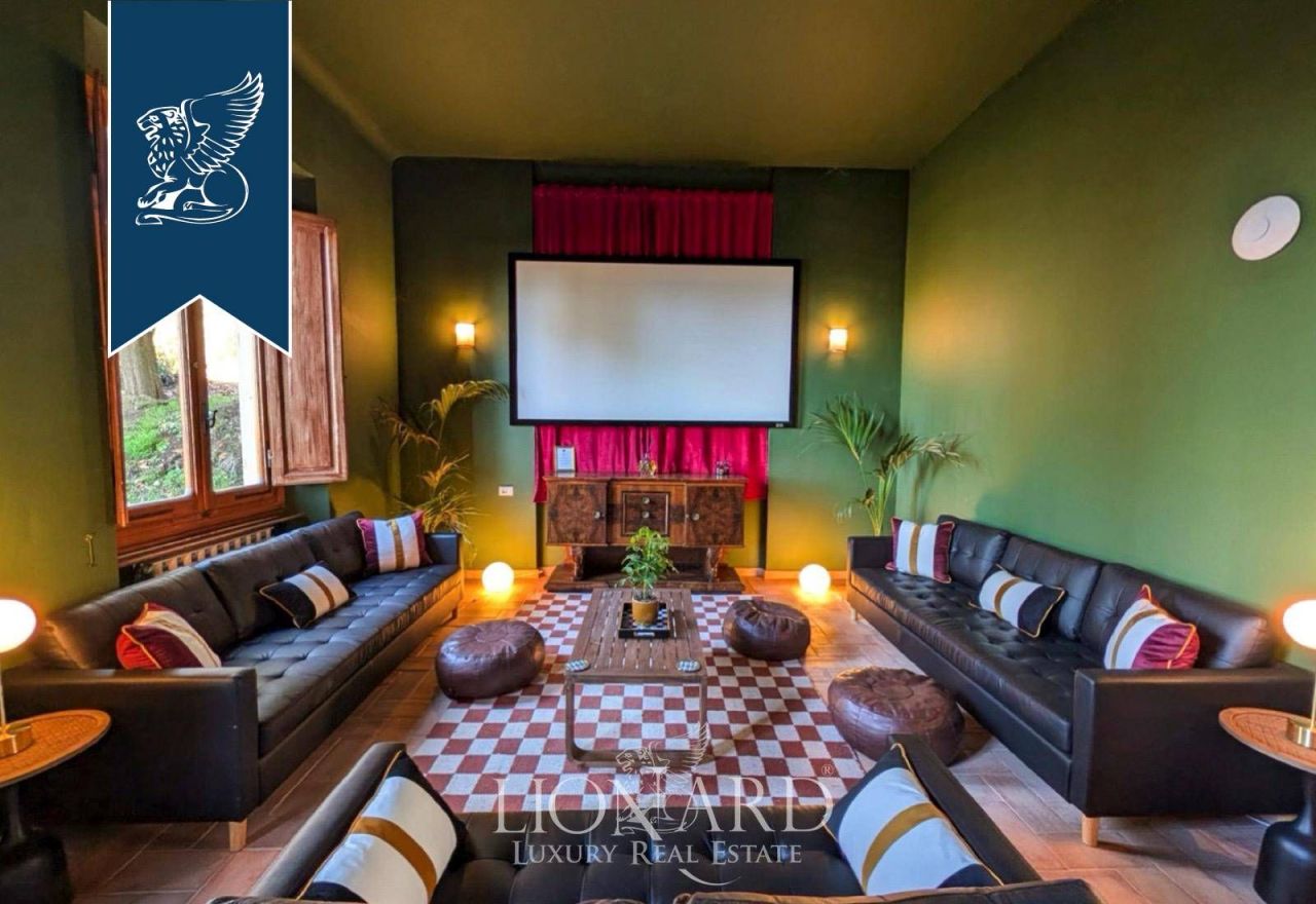 Вилла в Ареццо, Италия, 1 000 м² - фото 10