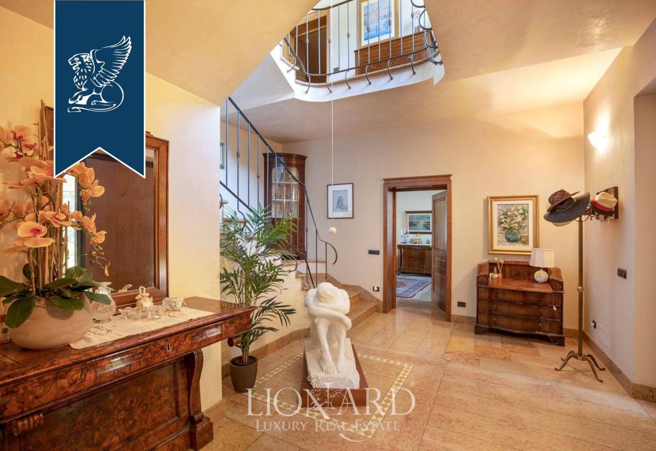 Вилла в Пьяченце, Италия, 1 000 м² - фото 11