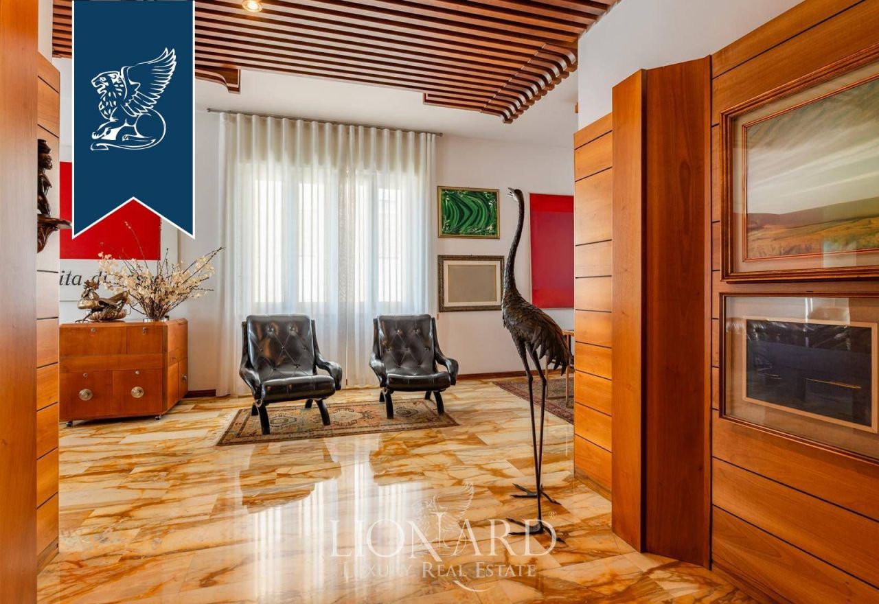 Апартаменты в Милане, Италия, 260 м² - фото 11