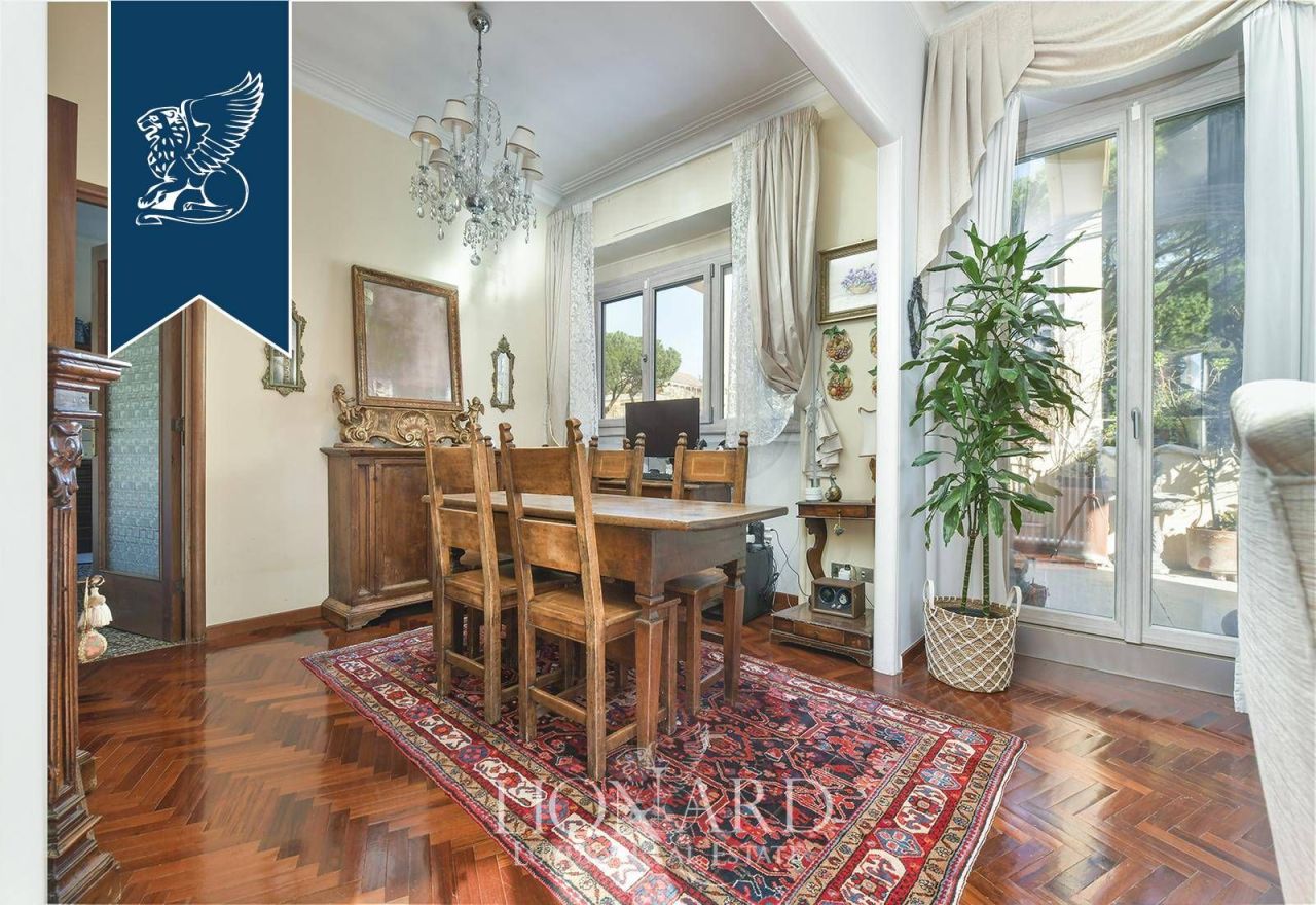 Апартаменты в Риме, Италия, 200 м² - фото 12