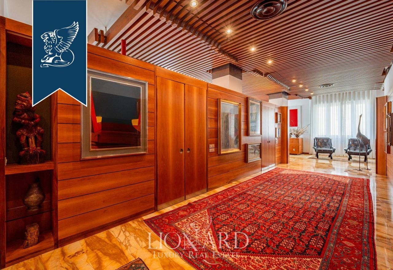 Апартаменты в Милане, Италия, 260 м² - фото 13