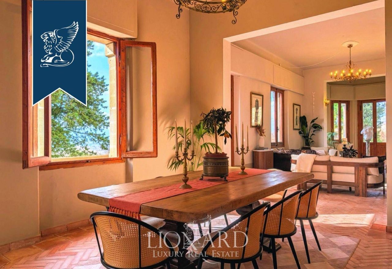 Вилла в Ареццо, Италия, 1 000 м² - фото 13