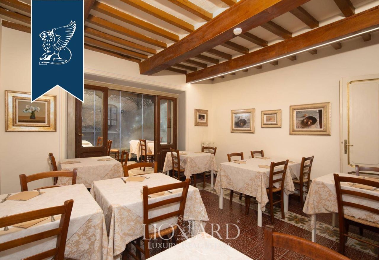 Отель, гостиница в Ареццо, Италия, 1 000 м² - фото 14