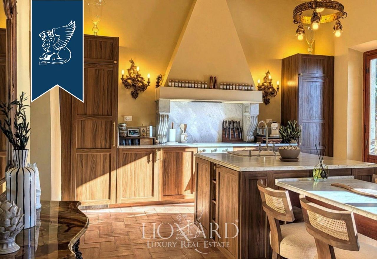 Вилла в Ареццо, Италия, 1 000 м² - фото 14