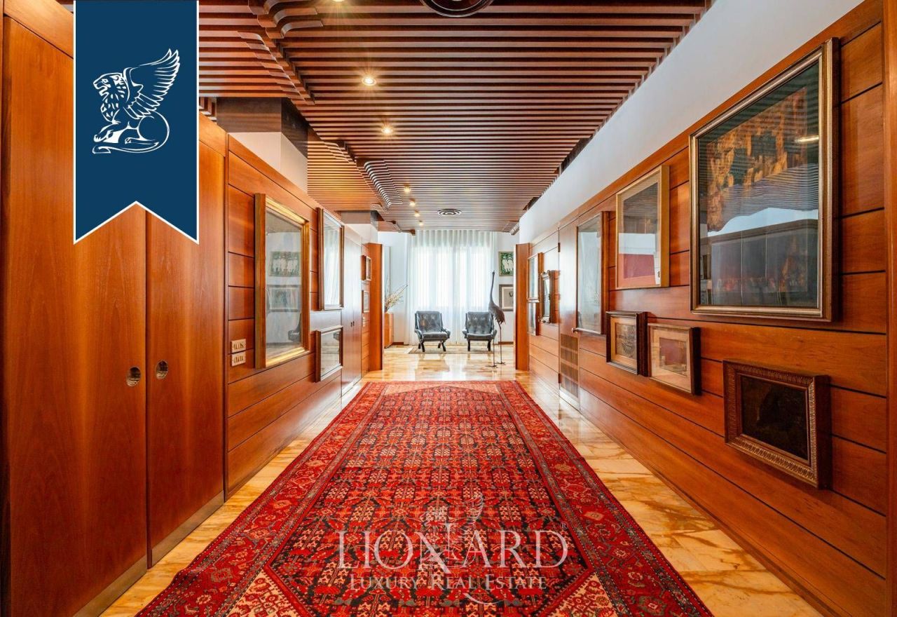 Апартаменты в Милане, Италия, 260 м² - фото 14