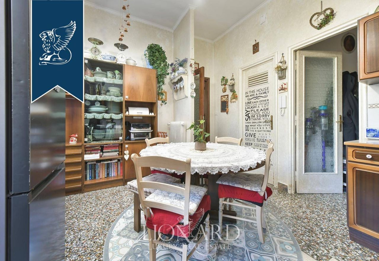 Апартаменты в Риме, Италия, 200 м² - фото 15