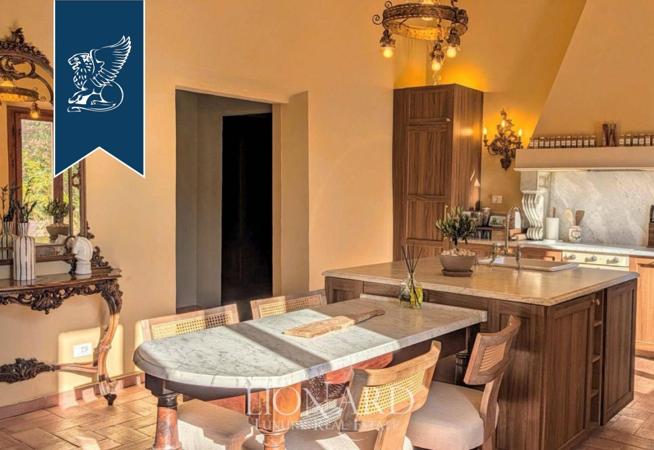 Вилла в Ареццо, Италия, 1 000 м² - фото 15