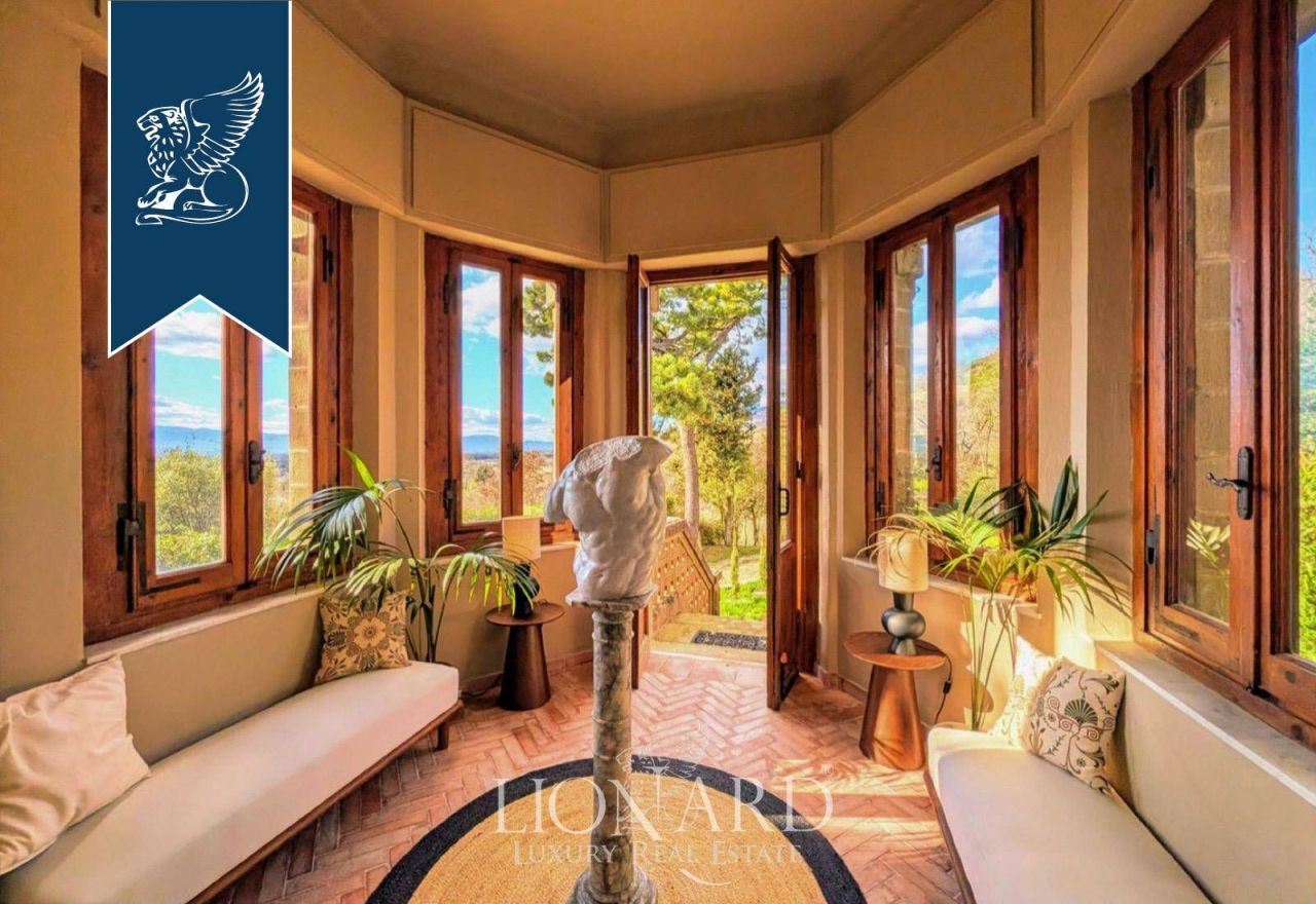 Вилла в Ареццо, Италия, 1 000 м² - фото 17