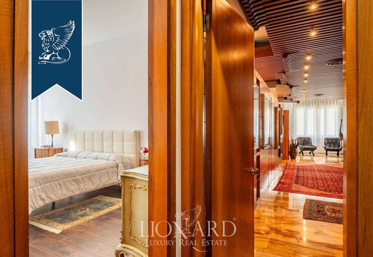 Апартаменты в Милане, Италия, 260 м² - фото 17