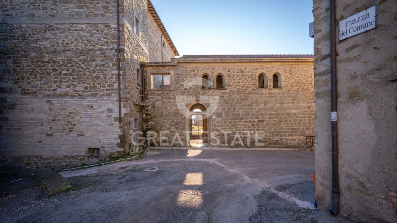 Дом в Умбертиде, Италия, 1 716 м² - фото 5