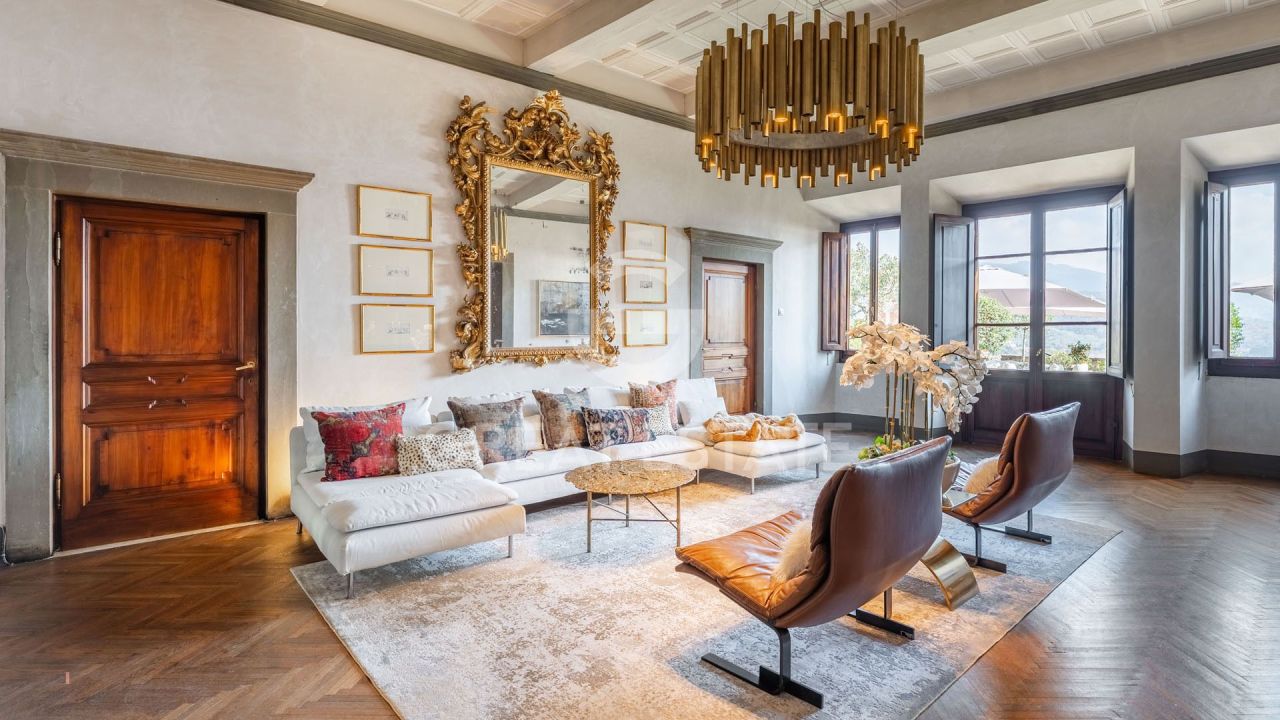 Дом в Кастильон-Фиорентино, Италия, 540.2 м² - фото 6