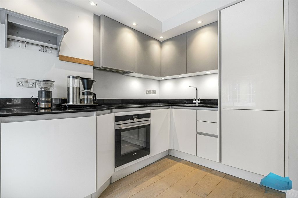 Квартира в Лондоне, Великобритания, 46 м² - фото 3