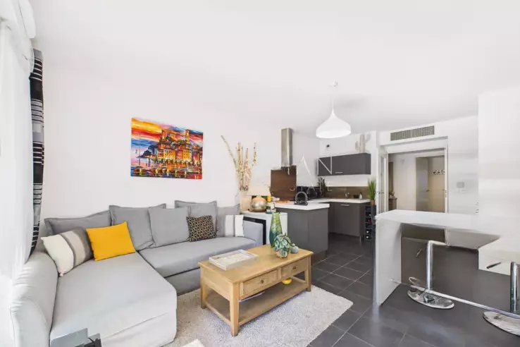 Квартира в Каннах, Франция, 57 м² - фото 2