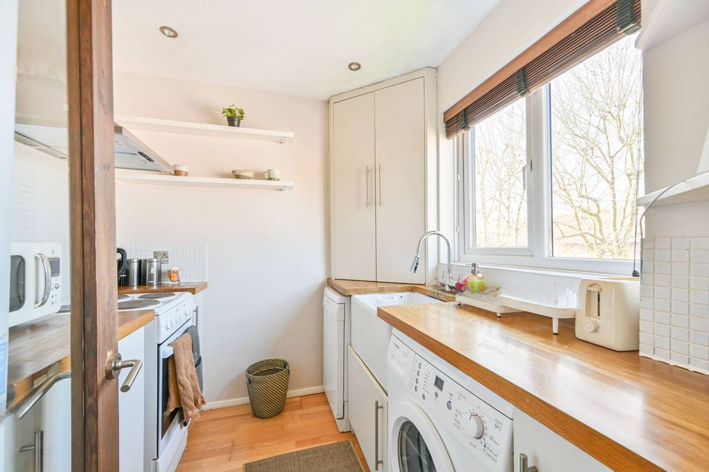 Квартира в Лондоне, Великобритания, 30 м² - фото 5