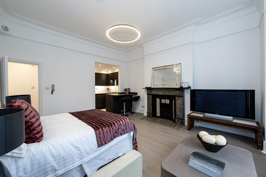 Квартира в Лондоне, Великобритания, 32 м² - фото 8