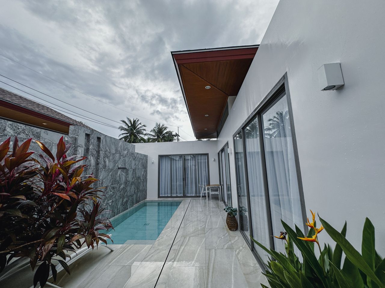 Вилла на пляже Банг Тао, Таиланд, 94 м² - фото 1