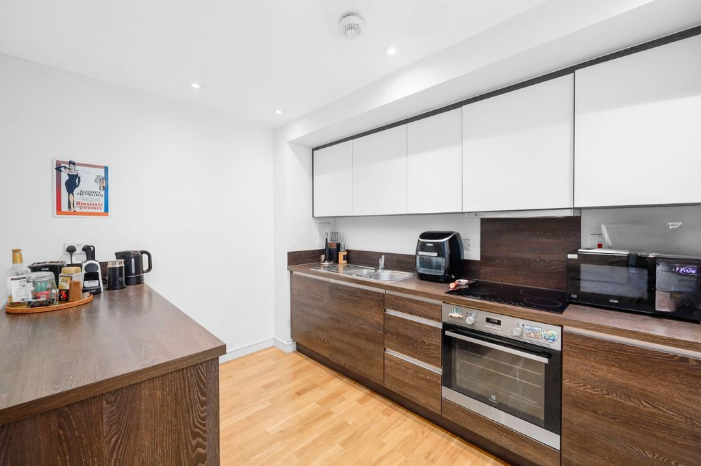 Квартира в Лондоне, Великобритания, 57 м² - фото 11