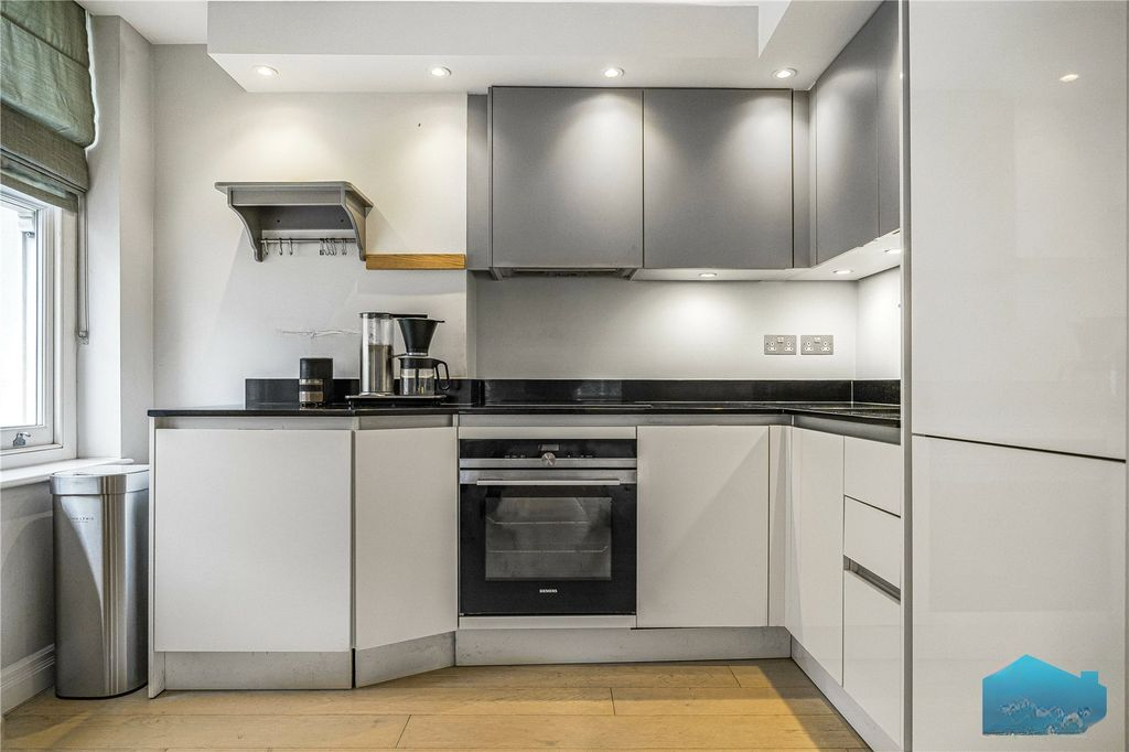 Квартира в Лондоне, Великобритания, 46 м² - фото 11