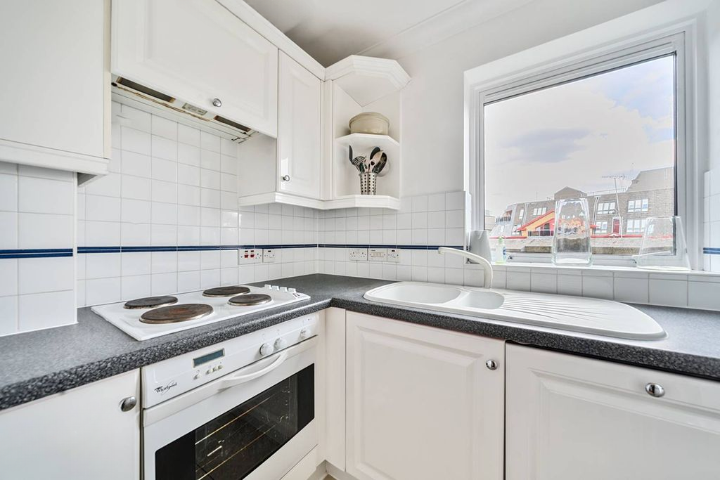 Квартира в Лондоне, Великобритания, 31 м² - фото 11