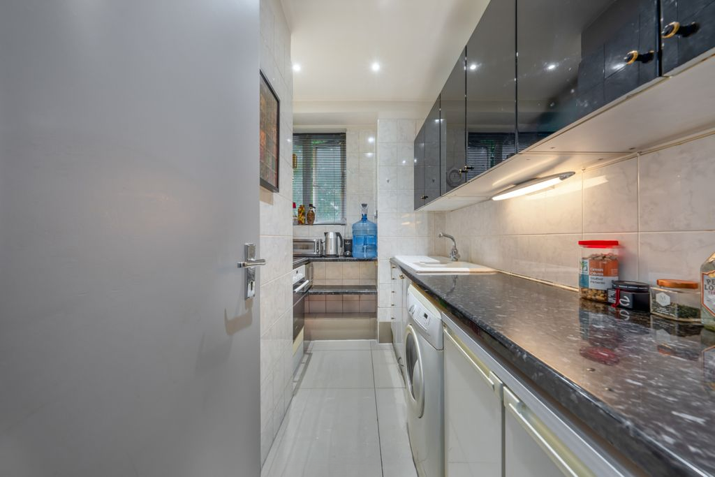 Квартира в Лондоне, Великобритания, 48 м² - фото 12