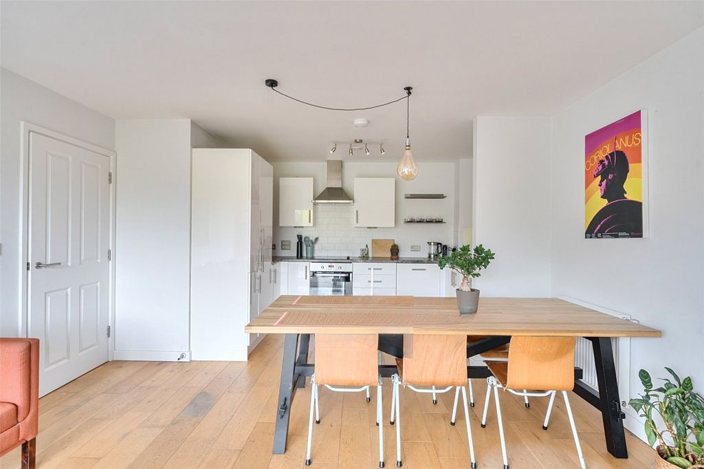 Квартира в Лондоне, Великобритания, 52 м² - фото 13