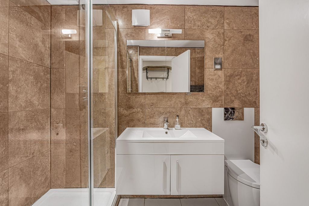 Квартира в Лондоне, Великобритания, 62 м² - фото 16