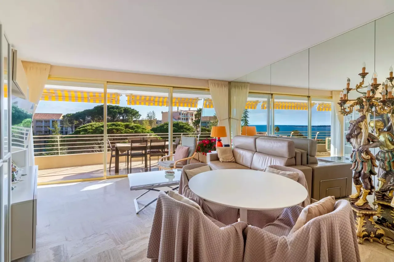 Апартаменты в Каннах, Франция, 97 м² - фото 1