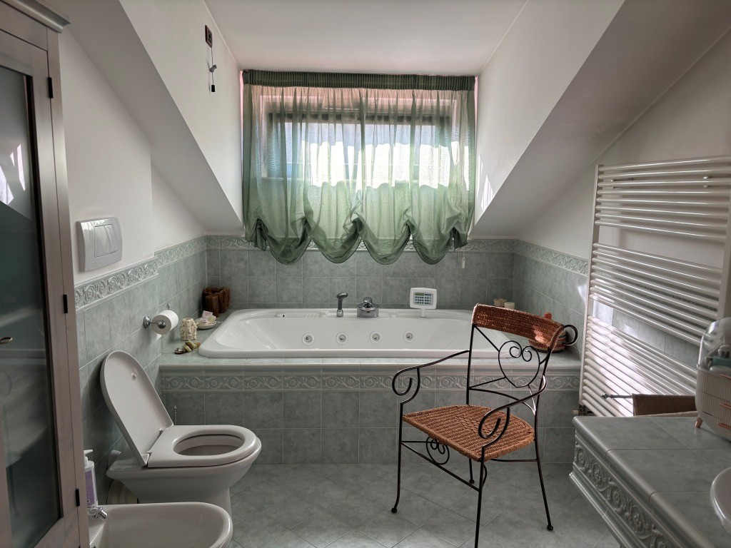 Дом в Монтесильвано, Италия, 300 м² - фото 14